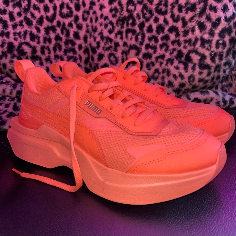 PUMA Kosmo Rider - Size 7 Women - Orange Chunky Sole Sneakers